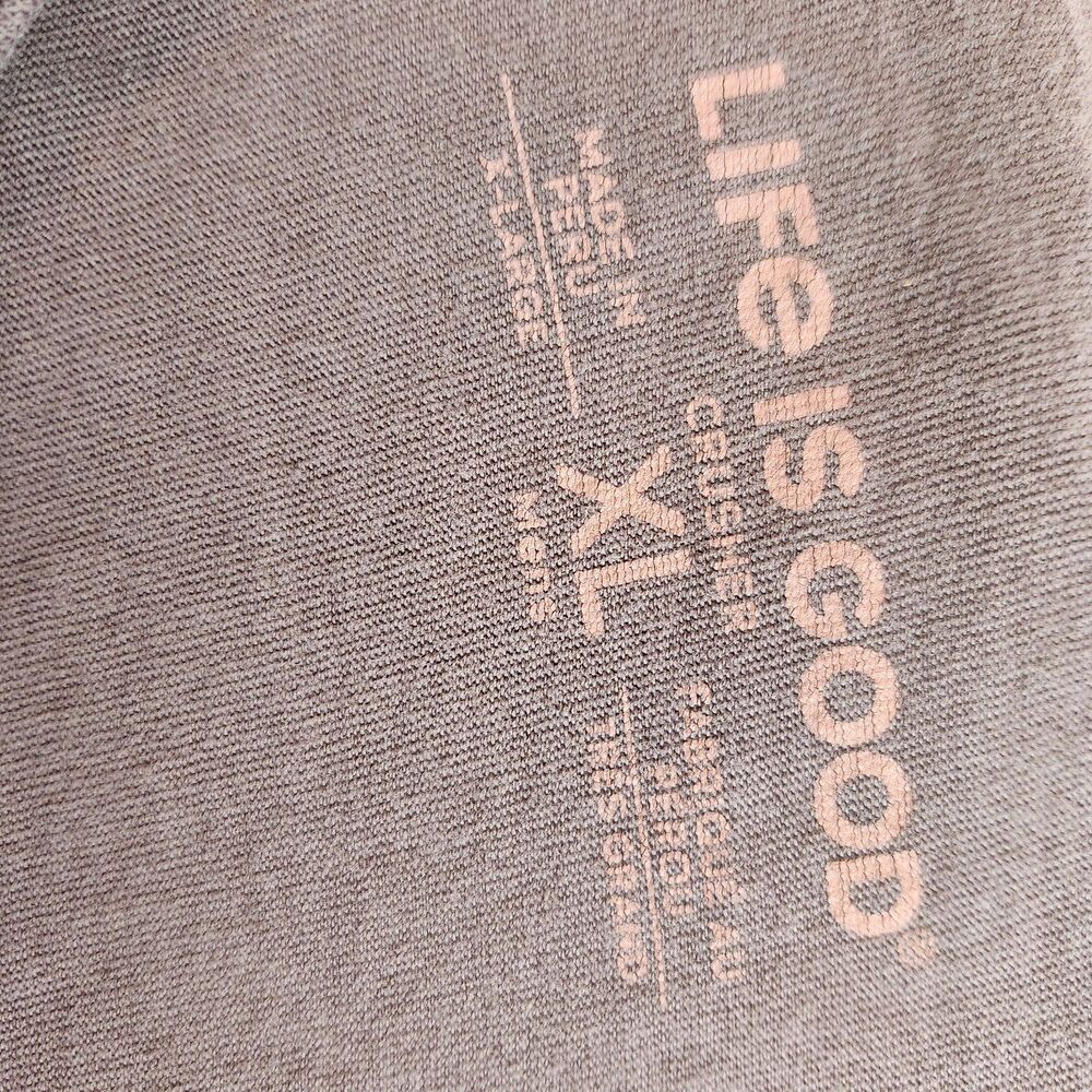 Life Is Good Graphic T Shirt Mens Medium Purple Cat Lover Quote Casual Tee - Picture 7 of 8
